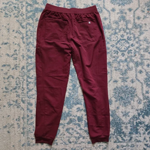 Fabletics Set Wine Color Scrubs Medium - Picture 7 of 7